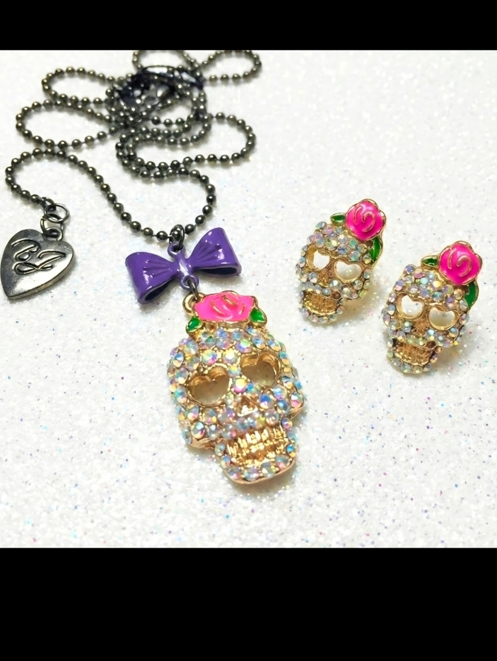 Gold plated crystal skull rose bow necklace earrings set with heart eyes